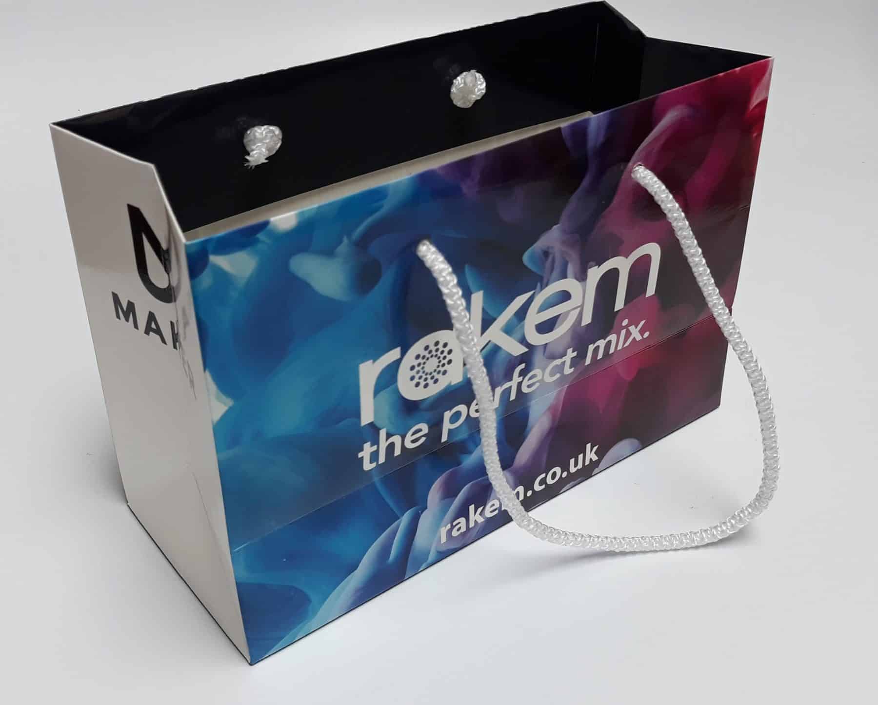 Gift Bags by Select Business Gifts are a great way to package your items and reinforce a premium & luxurious image for your business.